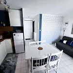 T2, Ascenseur, Cap D'agde - Fr-1-702-73 Apartment Agde